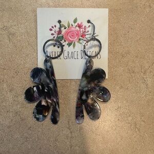 - Averee Grace Designs Multicolor earrings with unique shape. Boutique. NWT